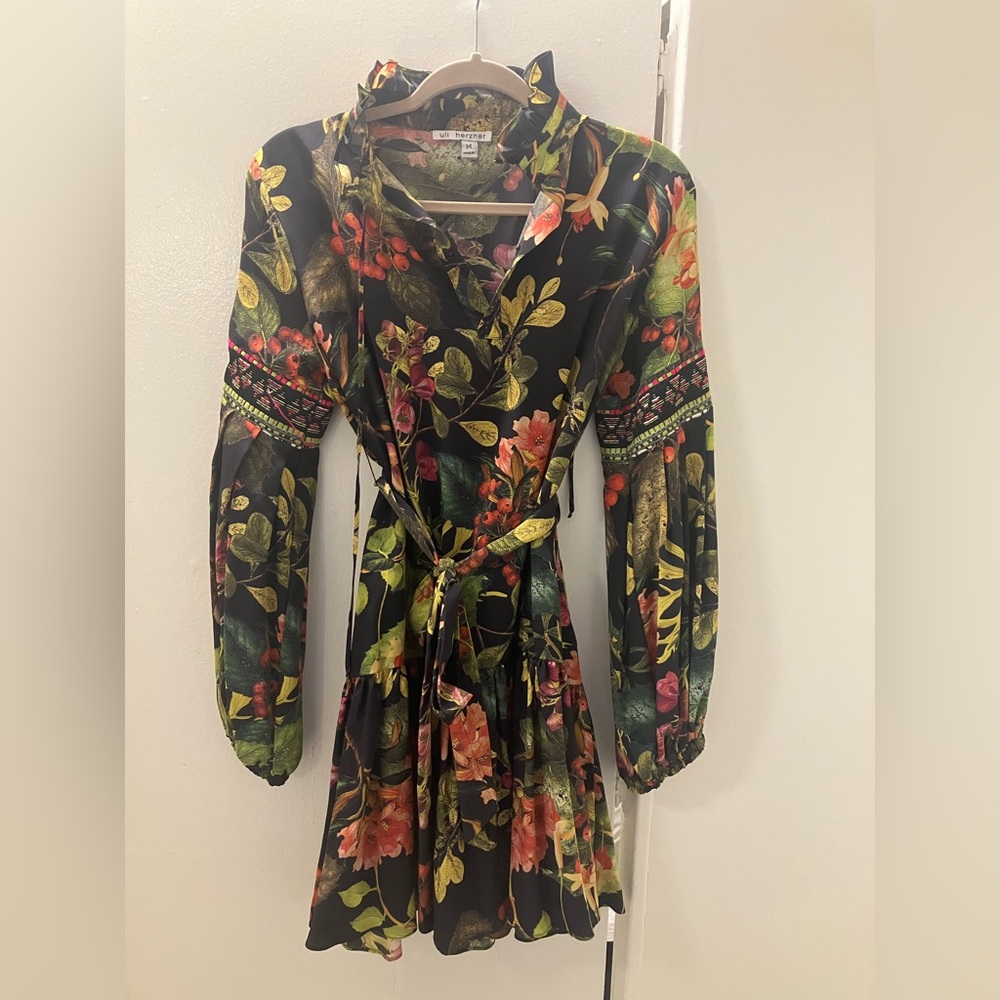 Uli Herzner Silk Floral Embroidery Short Long Sleeve Dress Sz M Project Runway